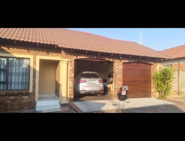 3 BEDROOM HOUSE FOR SALE IN BENDOR